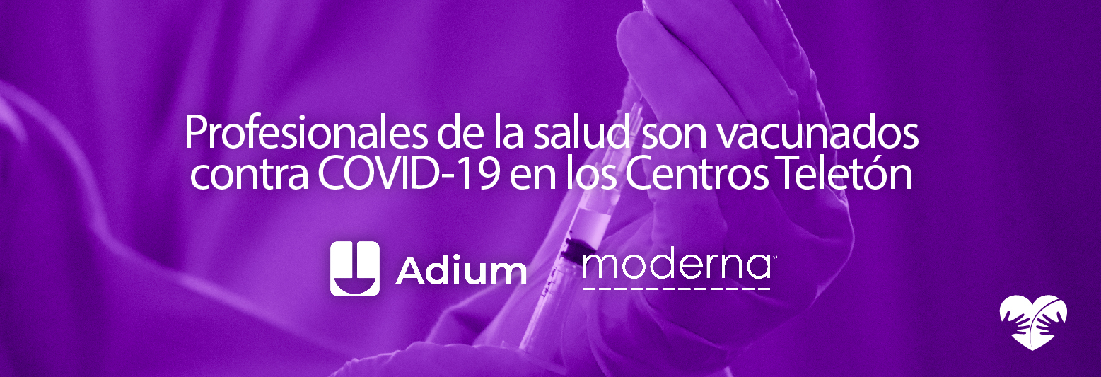 Foto con filtro morado de un brazo siendo inyectado y encima el texto que dice Profesionales de la salud son vacunados contra COVID-19 en los Centros Teletón